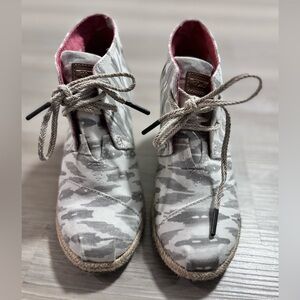 TOMS Woman’s‎ Canvas Size 6